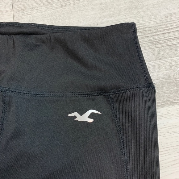 Hollister Mesh Side Panel Stirrup Leggings - Picture 4 of 8